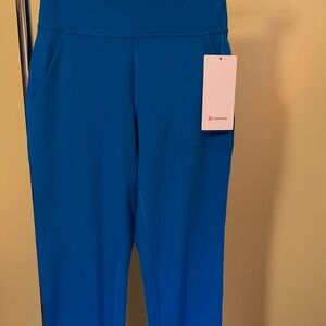 lululemon athletica Vibrant Blue Joggers size 6 NWT